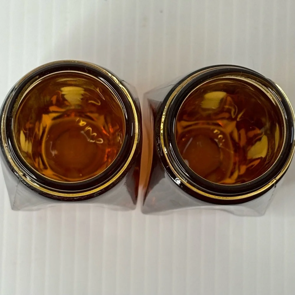 Vintage Amber Glass Salt and Pepper Shaker Set Silver Tone Screw on Plastic Caps